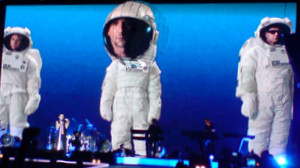 depeCHe MODE - Live In Budapest 2009 - Enjoy The Silence